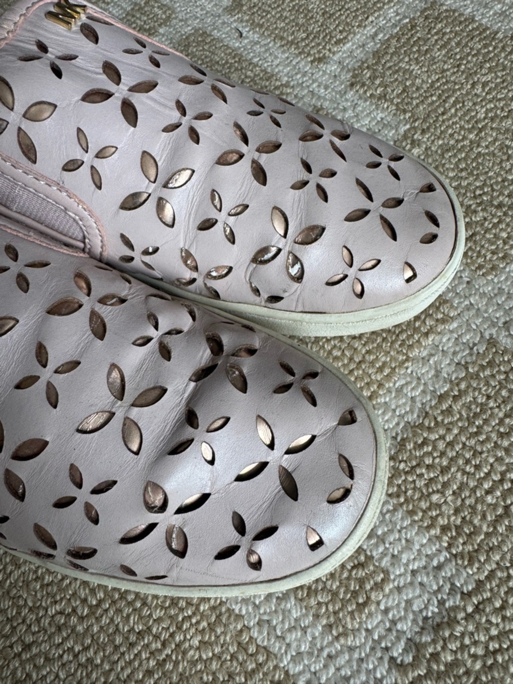 Michael Kors Keaton Slip On Sneakers Perforated Blush Pink Leather Size 5 - Picture 13 of 14
